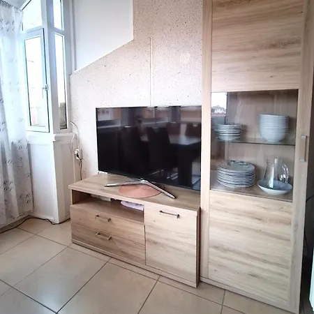 Pmt04 - Charming Quadro With Communal Pool